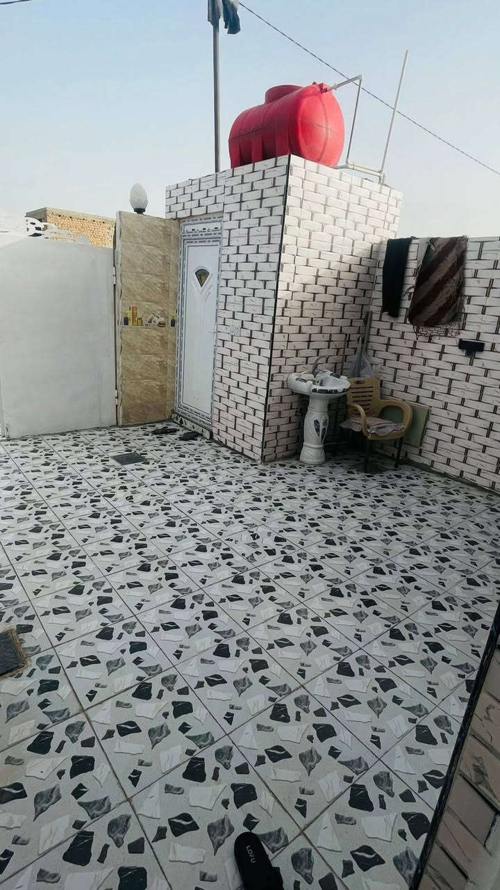 الدار للبيع مساحه ١٠٠ متر طابو صرف

طابق واحد بناء حديث

العنوان ابي غرق حي المرتضئ

السعر ٧٠ وبيه مجال

للاتصال والاستفسار المراسله او الاتصال علئ الرقم التالي ***********
