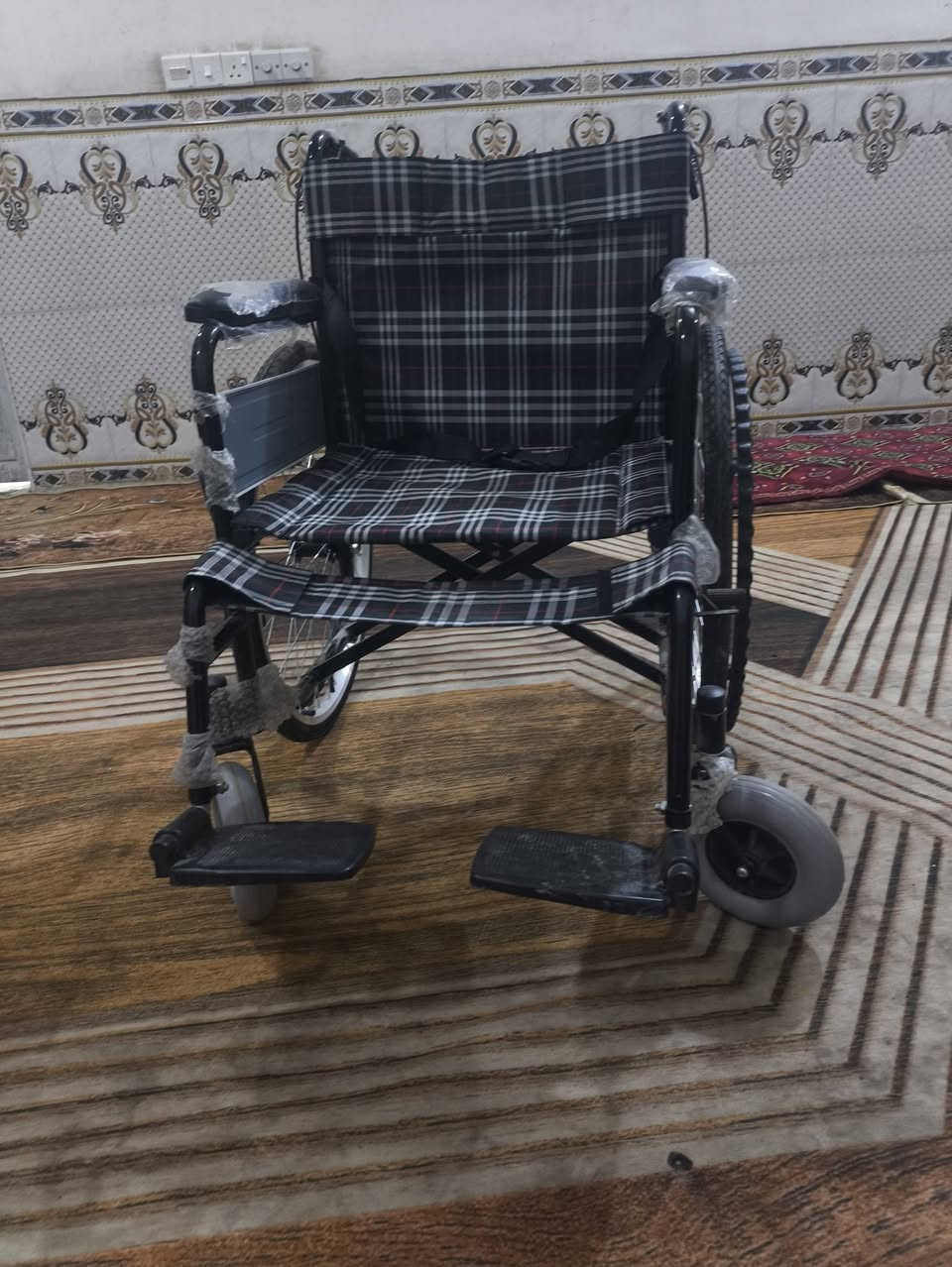 بيع عربانه مامستعمله جديده العنوان بابل سعر125لف رقمي(***********/
