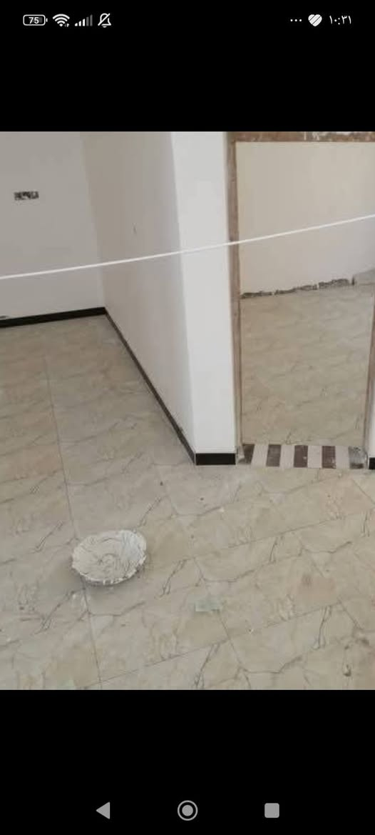 خلفه سراميك ورضيه لمتر 8عملي مجمعات سكنيه فقط ليحب يتواصل هاذه رقمي وبي واتساب ***********
