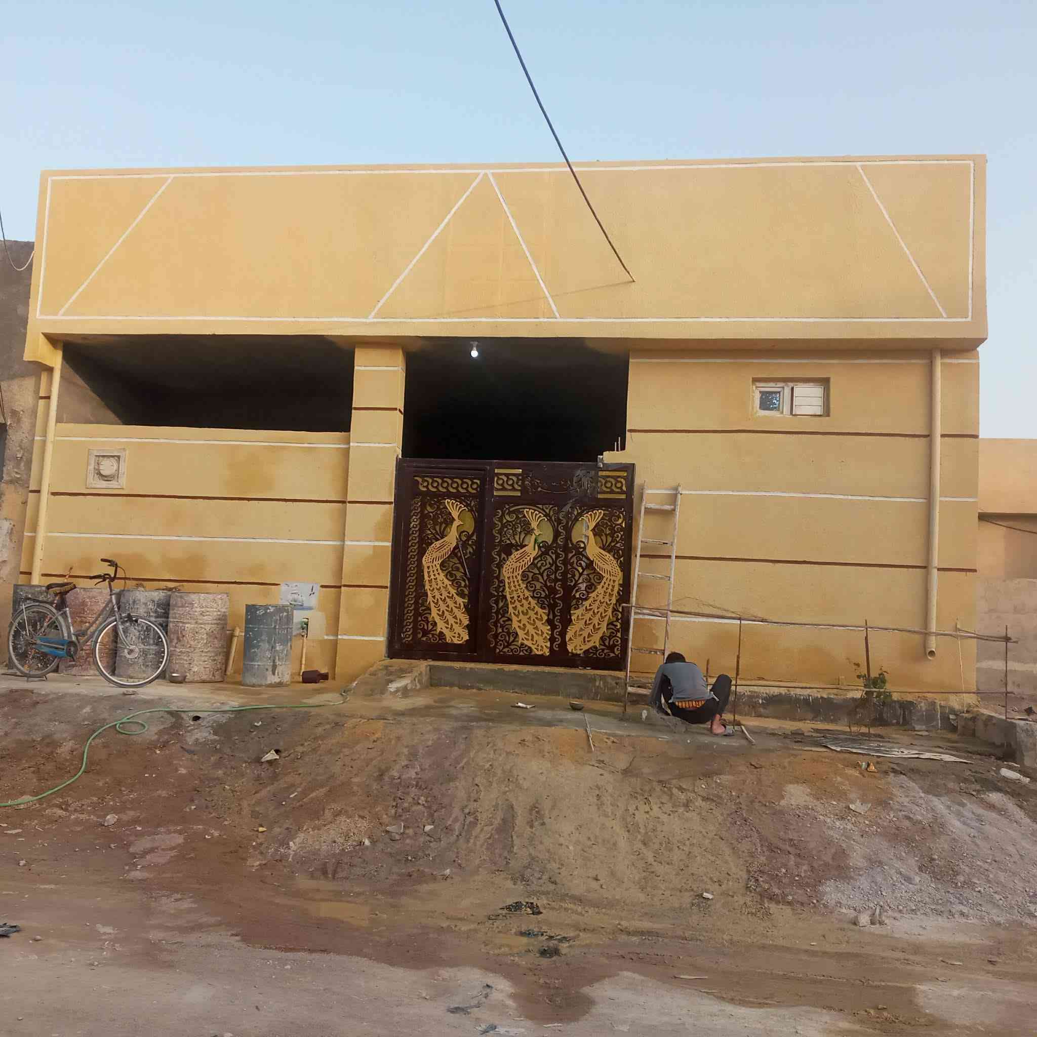 السلام عليكم 
بيت طابو مساحة 120 متر 
طابق ونصف 
بناء حديث 
العنوان كربلاء الامن الداخلي

ل الاستفسار ***********
