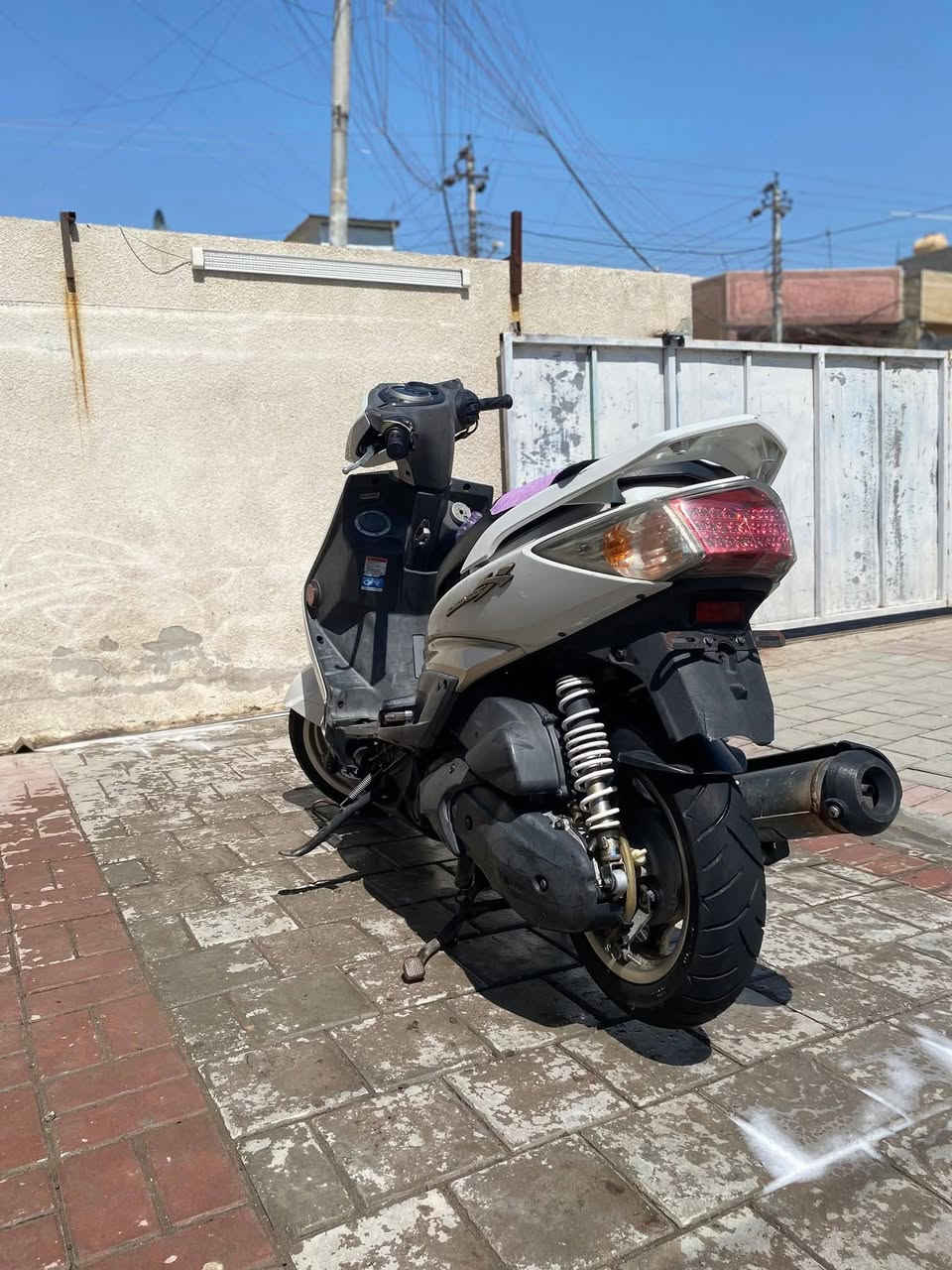 سلام عليكم
سكنس فحل طلاعات دراجه مكفوله واستخدام شخصي وبسيط عدا ترايش من اخذتها من رمبه بيها نقص ترايش وشديت الها ترايش دراجه خير من الله نگره وما متعوبه ابد عايفها شهرين واشتغلت نگره 

سعر خاص 
مكاني / بغداد / البنوك حي سومر
الرقم / *********** ( واتساب)
