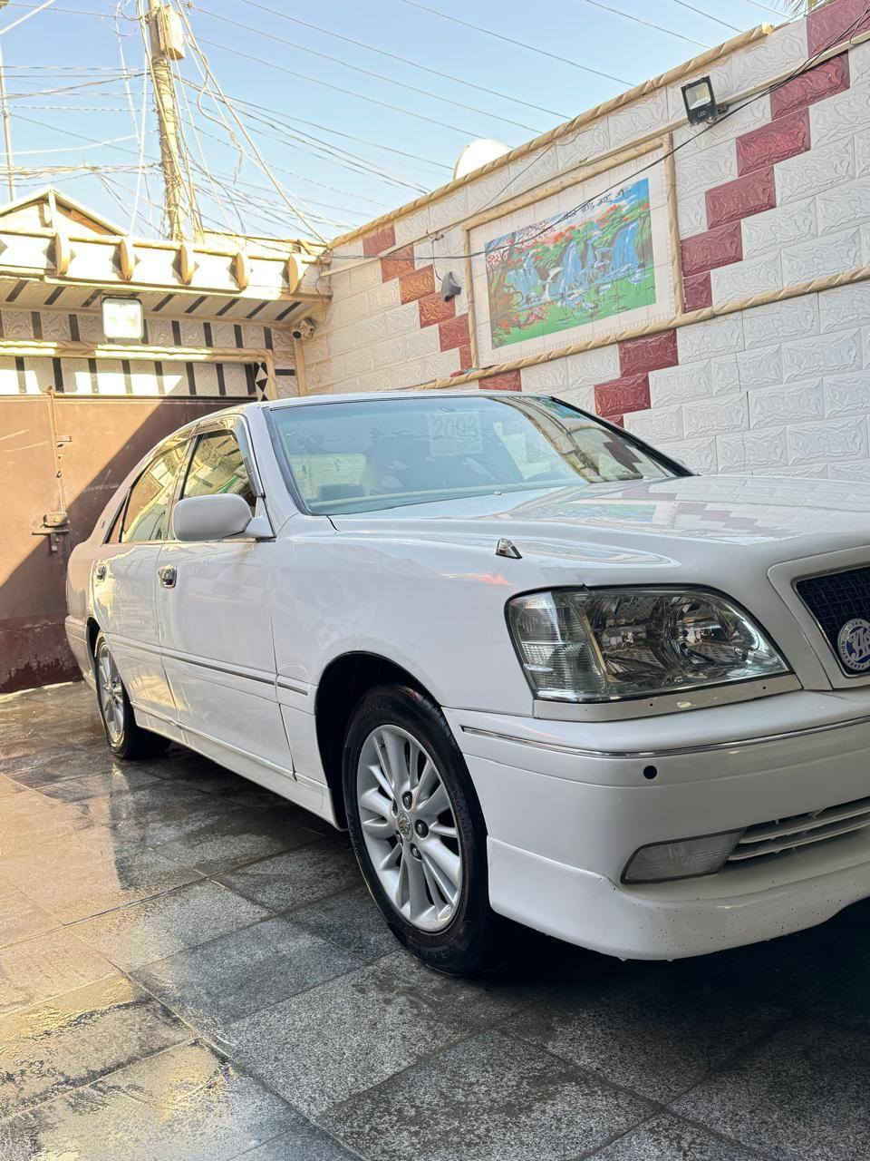 ملكه رقم كركوك مدفوع كمرك وضريبه 
سياره كفاله كص ونقل بيه ضربه بل جاملغ الخلفي مو قويه
مكينه ديفور جبير وكير جدد
حدادية جديدة 
تحوير نجف فوك وجوه 
السعر 100 وبيه مجال
الاستفسار ***********
