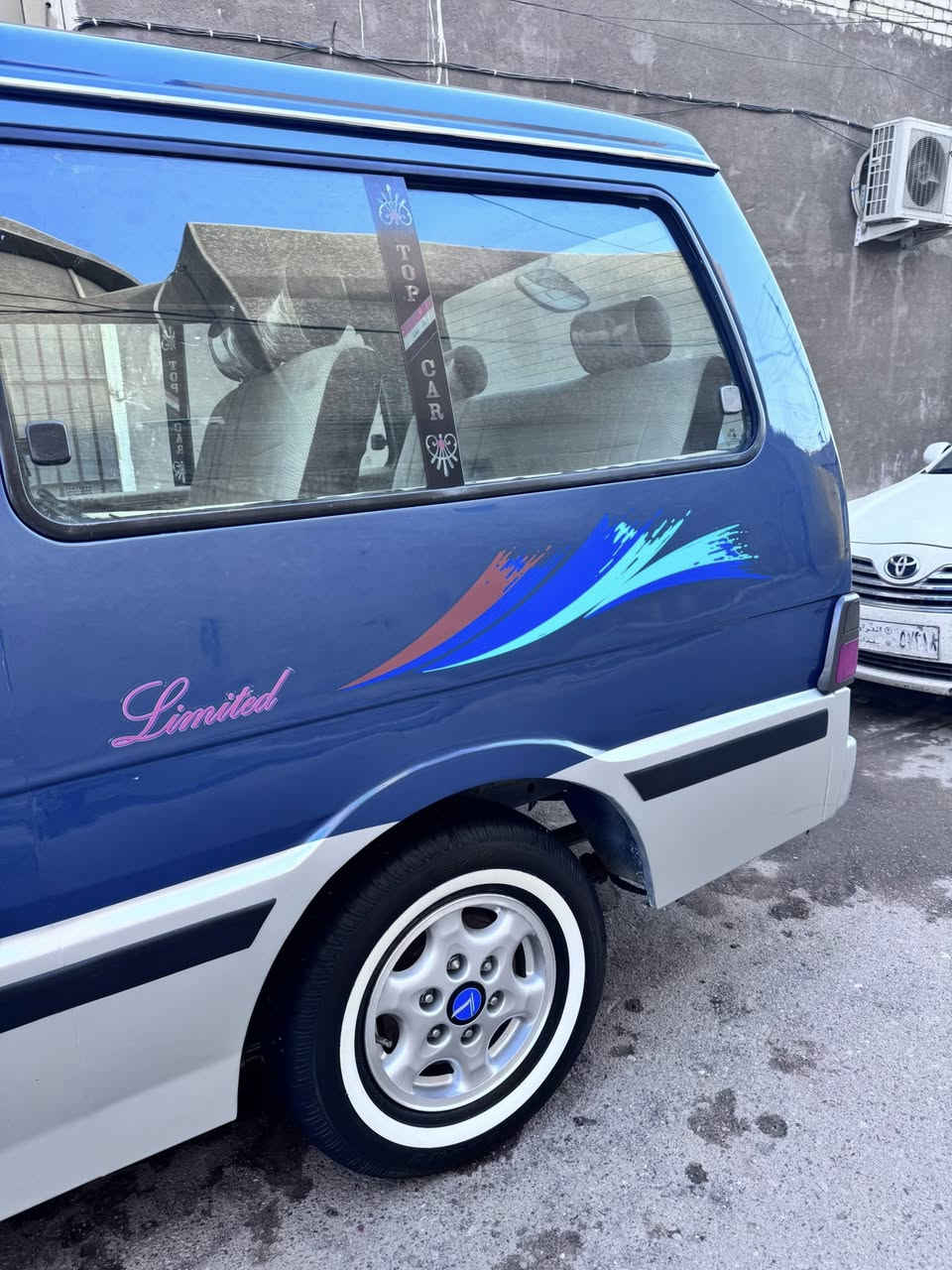 السلام عليكم للبيع كيا بستا موديل 95 
رقم نكليزي بسمي 
مصفرة هيئة وغرامات 
السيارة جديد وعندي من 2007 
جاردة وصبغتها بدون ظربة 
مكينة وبم وكير مال حاوية
صدر خلفي امامي كلة جديد 
باور ومشط كلة جديد 
الورك كلة جديد 
ترايك وين مترين كهربائياتها كلة شقالة حتة جرس الباب 
دشبول مال حاوية 
تخم تاير بعدة ما ماشي ودوشمة عام 
سنتر لوك شقال
شواصي ما طاكة 
السعر 68
لتواصل ***********
