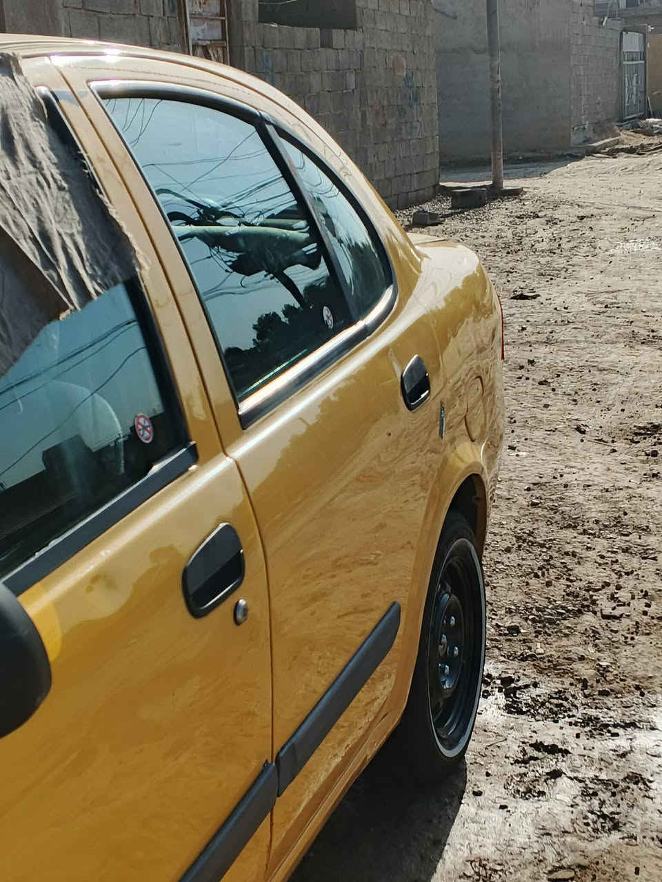 ‏سلام عليكم طيبة للبيع2015 رقم بغداد انكليزي بسمي مصفره هيه وغرامات  كير مكينه نضيفات بيها  دوسه اليمنه وهلال واحد معمرات بس   ماشيه140 سياره جديده  بمعنه كلمه صدر جديد شواصي شركه تخم تاير خط ابيض ويل  باتري داينمو سياره شركه   تبريد   مادري اشبي الله شاهد. سياره جديده سبير جديد مازدات جدد باتري جديد قطره جراد مابيها. داخلها يخبل دوشمه تنته كله جدد   نصبتها حلوه.   سعر40 بيها مجال قليل مكان بغداد الاورفلي الاستكشاقات رقم او واتساب ***********
‏
