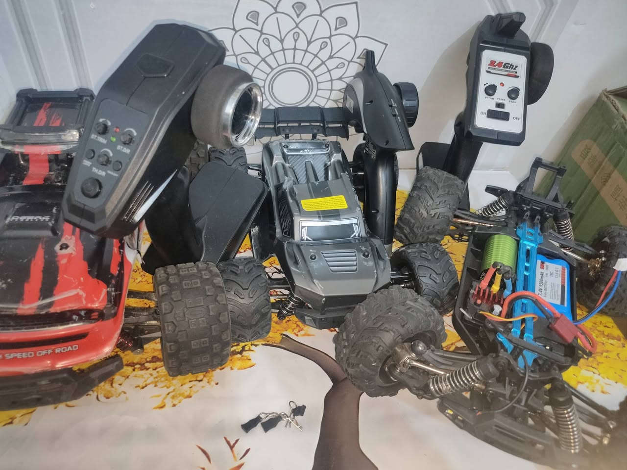 3 قطع سيارات (شلعة) ثنين ماجاي يشتغلن ماعرف ليش وحده تشتغل نظام البيع فحم..صورهن كدامكم . كلهن مع التوصيل 50 القطعة تطلع عليك ب15


**إذا كنت صاحب هذا الإعلان وتريد حذفه لأي سبب، رجاءا أرسل رسالة إلى الدعم الفني**