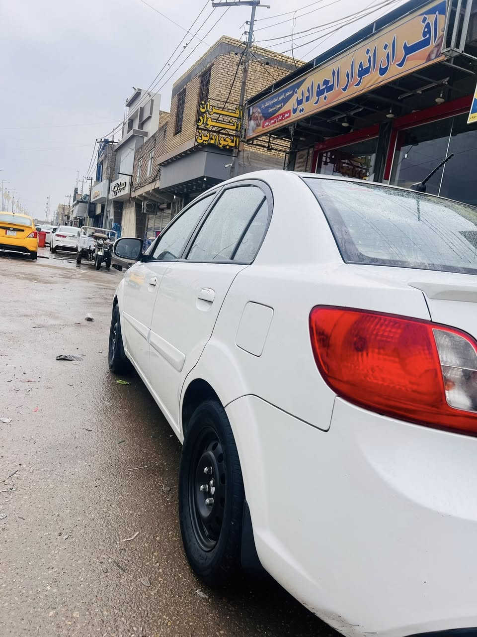 السلام عليكم
كيا ريوو 2012 رقم بصره دولي هزه سنويه جديده تحويل شرط / صبغ نص جاملغ خلفي جهت الراكب بدون اي داخل او برانكيت 
شاشه كامره 
تبريد
حداديه باتري 
تخم تاير 
ماشيه 112 حقيقي جديده 
مكينه 1600 كير تمام فول اوتماتيك 
سياره جديده ع شركه 
مفحوصه سونار 
السعر / 95 مجال للشراي فقط 
*********** ناصريه مركز
