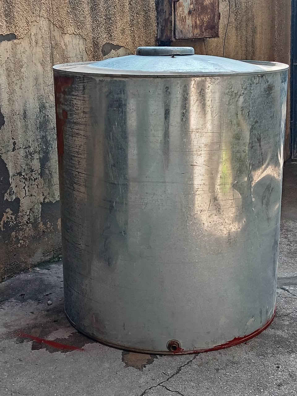 للبيع السعر 75 للتواصل ***********
