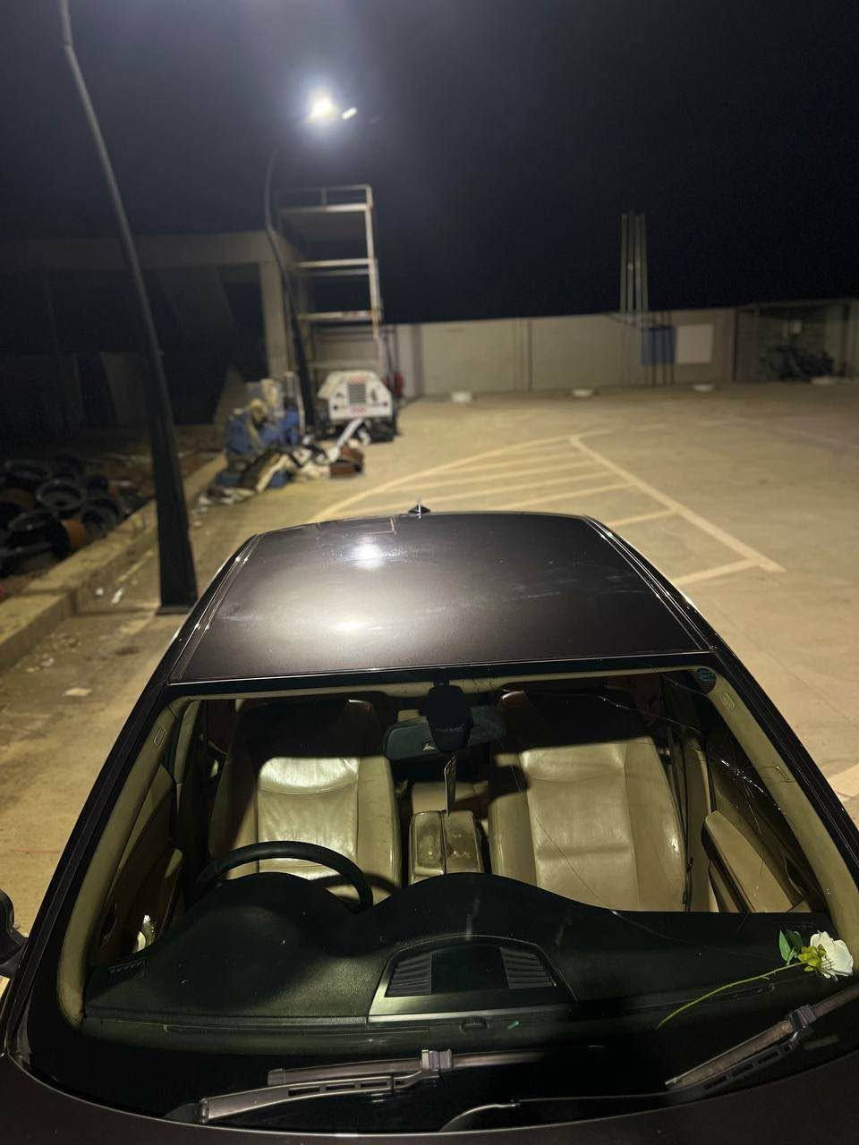 bmw  e90
مۆدیل 2005
مەکینە 325
گێڕ تۆماتیک دەبڵ گێڕ 
بەسمەو سوکان ڤۆلیۆم 
شەش ئێرباگ چوار جام کارەبا
مەنەفێست ئەسڵی ئیبرایم خەلیل
حەسەی دواوە ناوزەرد 
کوشن جڵد 
چوار ویلو تایەی لۆکی لەژێرە 
ئەی بی ئێس بەشەرت تراکشن 
بێ دەحموو لێدراو سەقفی بەشەرت بۆیاغی نیە 
گێڕوو مەکینە بەشەرت 
سارەکە فول فولە بەس سڵایت نیە
نرخ 31 محامەلە 
ژ.م *********** رانية, السليمانية
