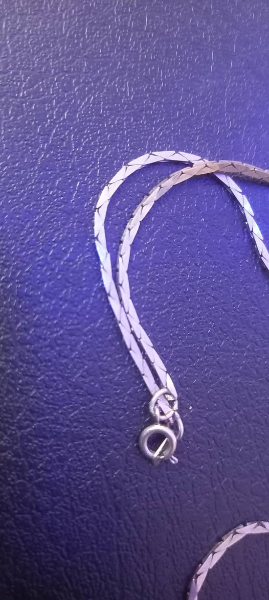 زنجيل مابي ختم اسمه زنجيل الثعبان السعر اول تم  خاص


**إذا كنت صاحب هذا الإعلان وتريد حذفه لأي سبب، رجاءا أرسل رسالة إلى الدعم الفني**