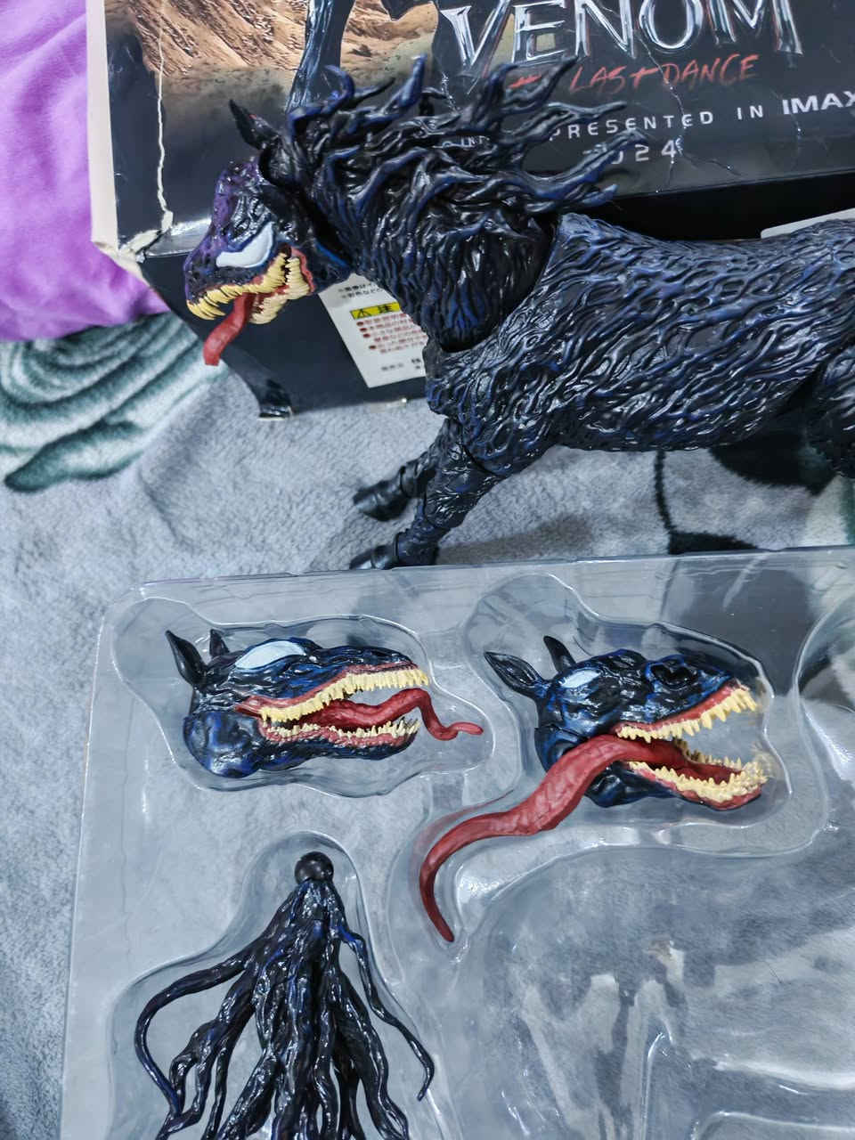 شباب هذا، المجسم طلع بالامزون شكد سعره؟ للبيع.. يوجد توصيل.. ***********
