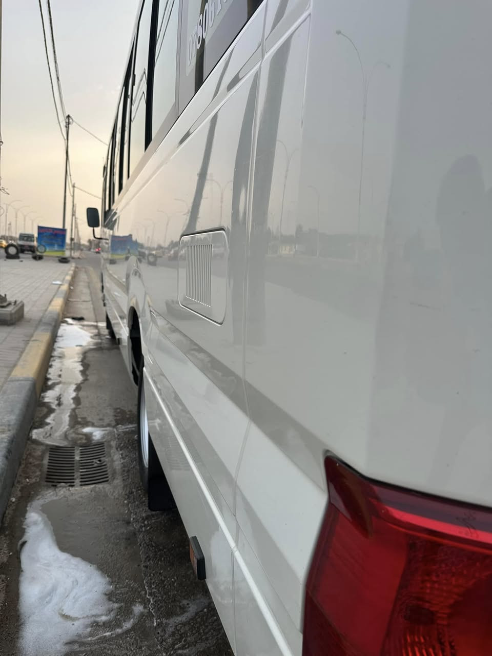 سلام عليكم كوستر موديل 17للبيع سياره جاهزه مكينه كير كفاله اكسن بيه ونه خفيفه كلش تبريد محور كشن ستاركس وركه اضافيه منضومة غاز دروعه صدر جديد بيه بس بجم تبخير مالكويت وبارد بربع البانزين حك شبرين الباقي كفاله خط وبحث جديد هزة جديده سياره كلش جديده السعر 445وبيها مجال .
رقم موبايل /***********
