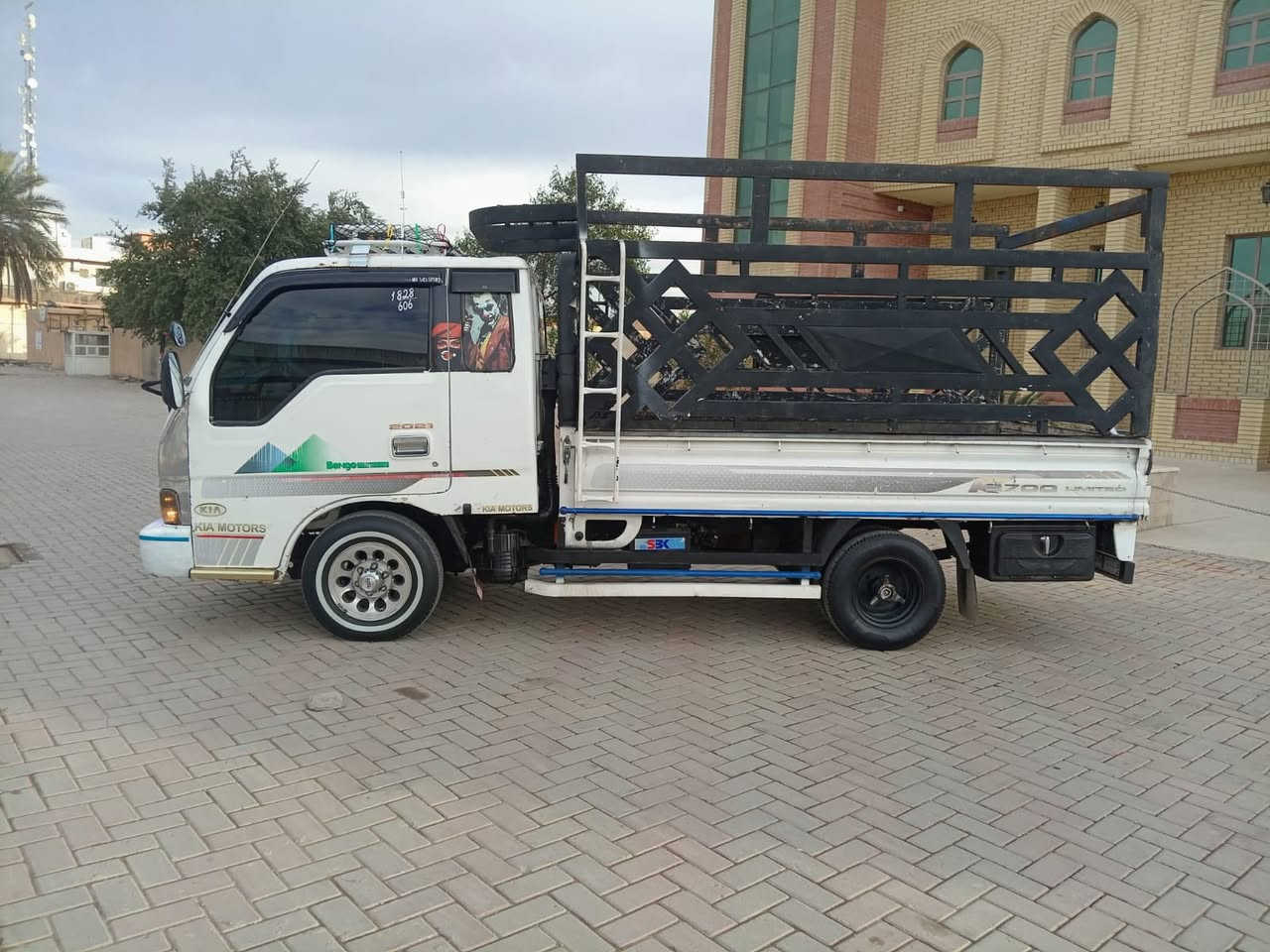 للبيع 
كيه فونتيرا 
موديل 97
رقم صلاح الدين أليف تحويل مباشر 
سنويه 2026
محرك 3000
اكسل حاسبه 
تخم امامي خلفي جديد
تاير 13 خلفي 
صدر جديد
كهربائيات كلها شغاله 
السياره جديده بمعنى الكلمه آحلا من آلصور مكان السيآره تكريت الأستفسار آتصل ع صاحبها 
0780 031 0364
0771 721 5655
