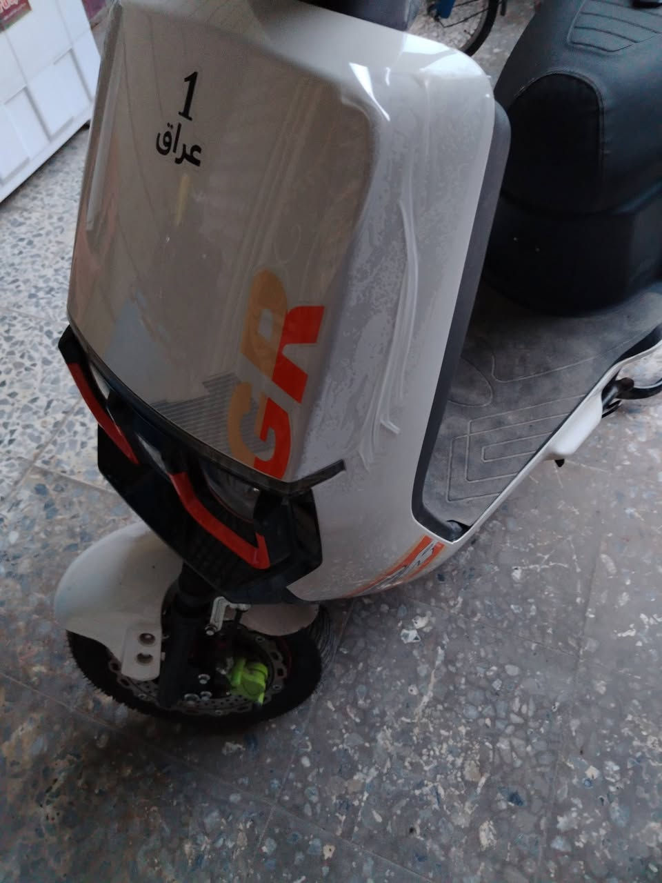 السلام عليكم للبيع دراجه شحن نوع سكنس ام عيون موديل2025
نضام بارك
نضام بك
شاحن تلفون
3سرع 
سرعه 70 
ملف 1200
السعر 650 وبيه مجال
مكاني بغداد الجديدة
***********
