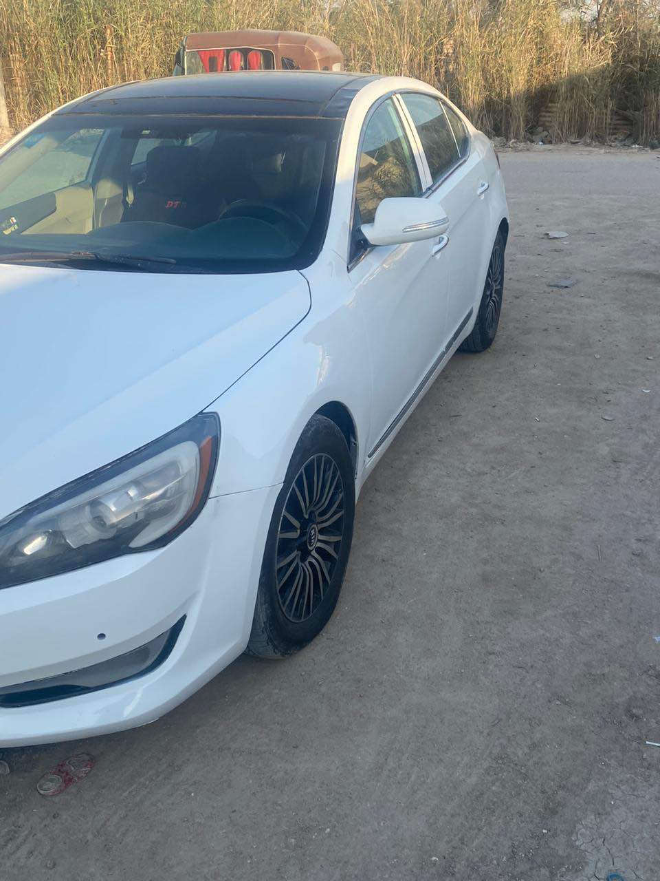 السلام عليكم كيا كاتينزا 2012 خليجي 

كفاله كير ومحرك جدد 

حداداه وتبريد وتخم تايرات جاهزات 

كفاله من الكلبه والجفيه وصبغ عام والعيب شرعي 

تحويل ثاني يوم 

مكاني البصره 

سعرها جوه سوك بيع مستعجل 

وترهم اقتصاد بالخدمه 

الرقم *********** البصرة, العراق
