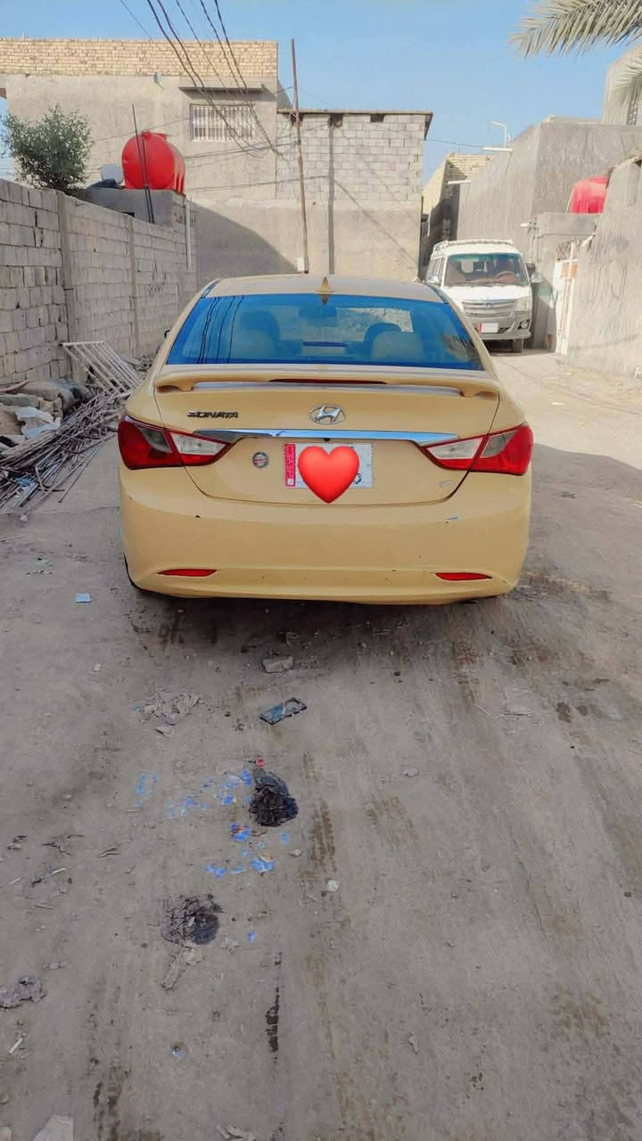 الـسلام عليكم. مرخصت ادمن الكروب اللبيع سوناته 2011امريكيه مكينه 2400
خشم البنيد بارد وجاملغ الخلفي بيه بارد شبرين 
مكينه بيه شويه بخار تبريد كير اكفله الكك تخم تاير حداديه سياره كامله بسمي كشن كهربائي تتفئه تبريد بسمي سياره مكانه بابل السعر 78وبيه مجال ***********
