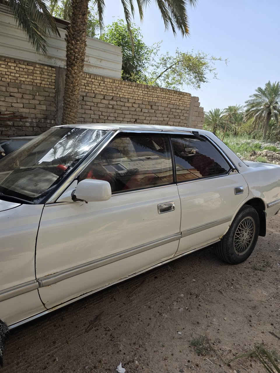 سيارة شيزر كصيف للبيع مكينة وكير في حالة جيدة تبريد شغال مكينة 2ونص ديلكو رقم انكليزي سنوية لل2027 باتري جديد زوج تايرات جدد  بسمي السيارة سعرها 39 وهذا رقمي***********
