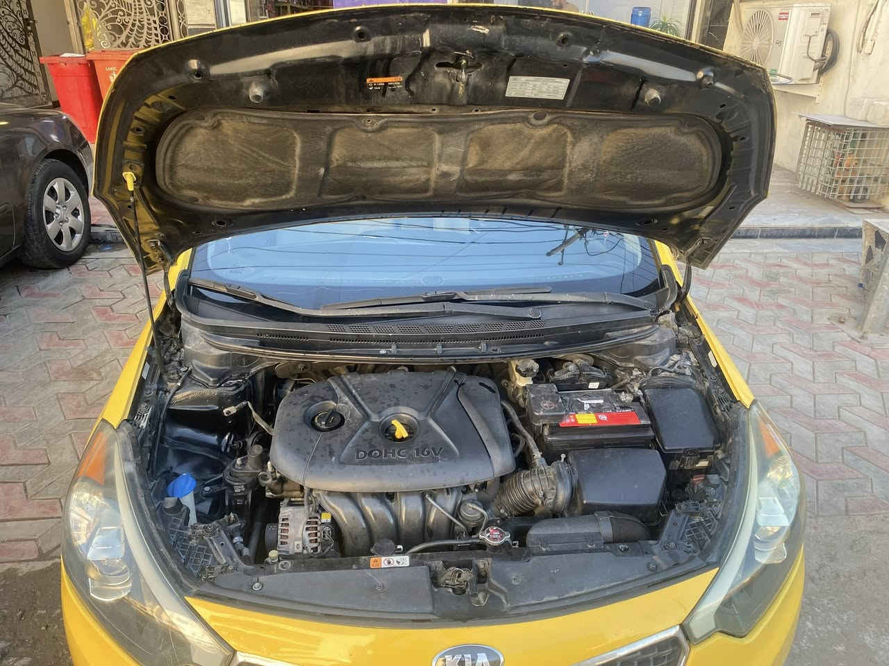 السلام عليكم فوتي مديل 16
محرك 1800دوش 

السيارة اي نقص مابيها كير محرك مكفولات تبريد شغال 

للاستفسار ***********

السعر 113
