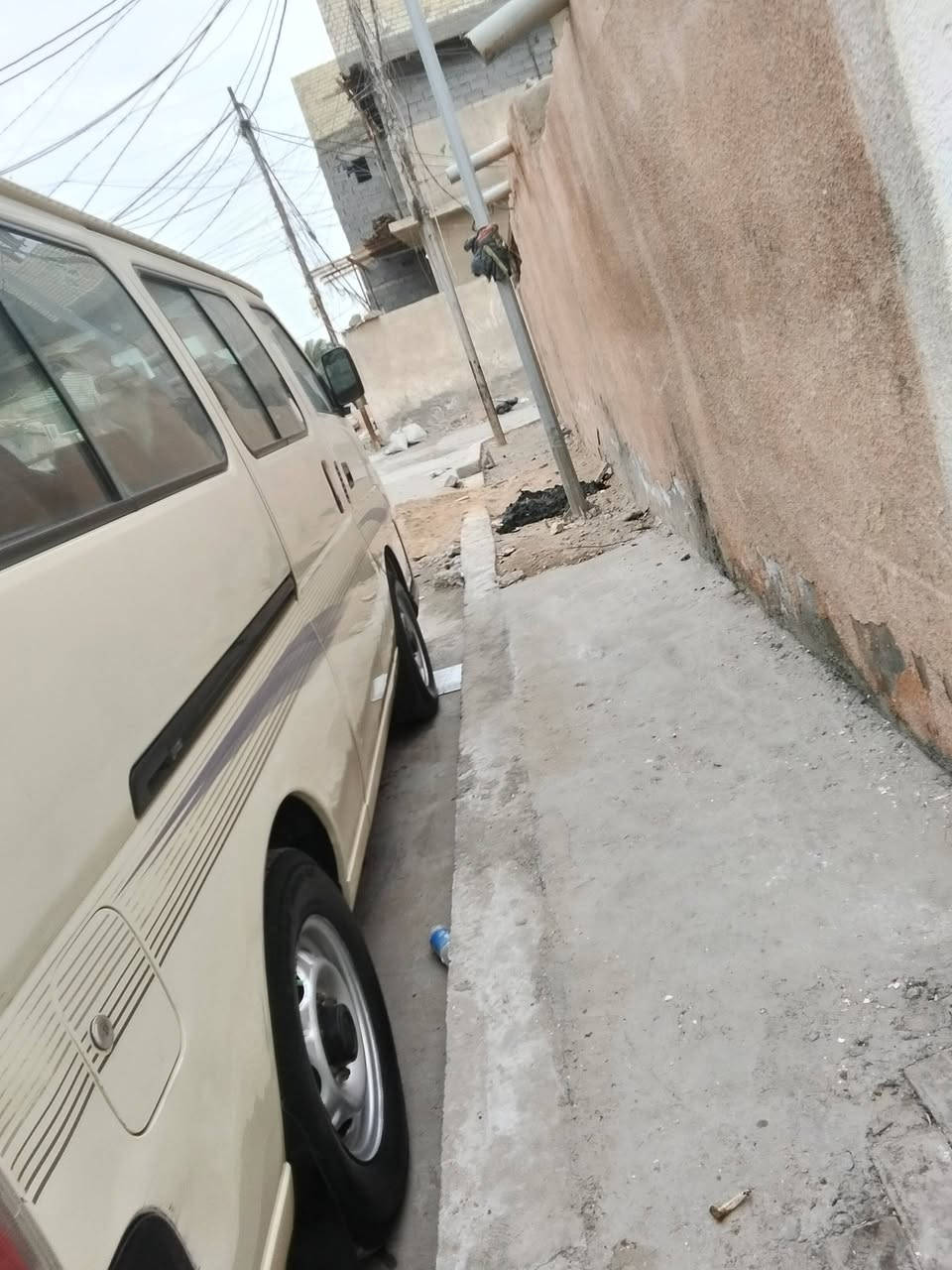 سلام عليكم نيسان الفين 2011=للبيع شماله سعر✈️ 180=***********
او مراوس نيسان عاليه الفين 2015✈️
