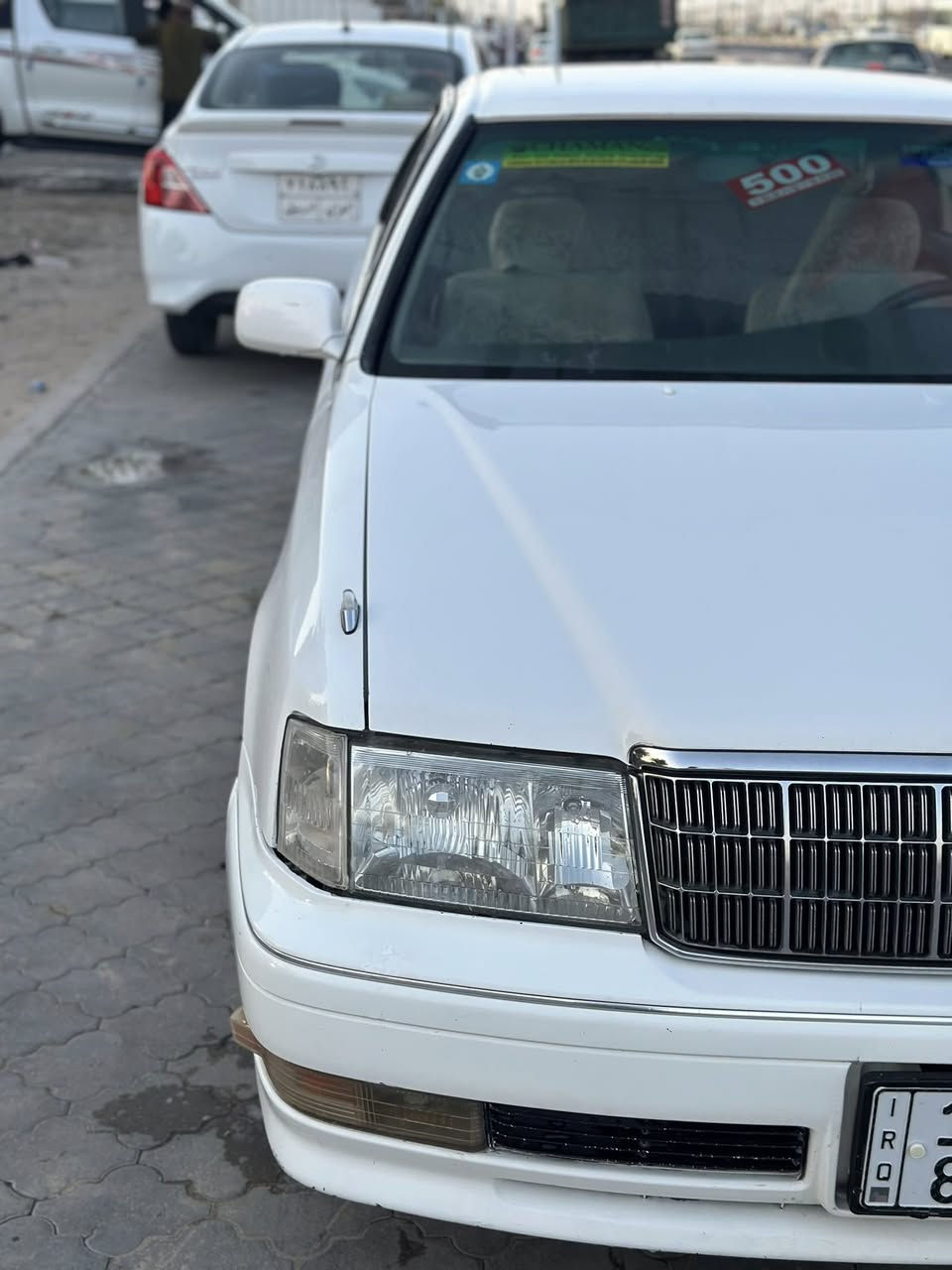 السلام عليكم سياره راس الثور ثنين ونص vvt السياره بسمي رقم دولي تحويل ثاني يوم مكينه وكير وتبريد كهربائيات كله مكفول دواخل جديده ما نقصه برغي مكاني بصره زبير رقمي *********** بيه كصه قبق بانزين جهت السايق باليابان  السعر ٩٥
