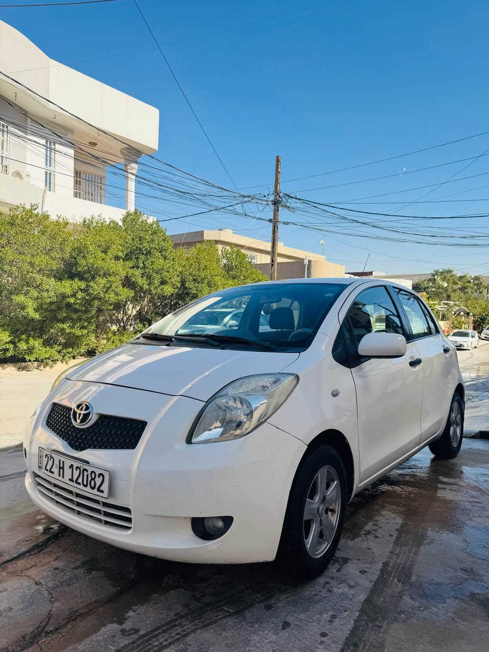 تويوتا يارس 
موديل 2008￼
دفتربنزين هةيه 
سةنةوى تازةيه تا 2028
دوو پةلةى بچوكى هةيه 
نرخى 90 مجالى كةم 
كير ومةكينةى بةشةرت 
ژمارى موبايل ***********
*********** Singapore
