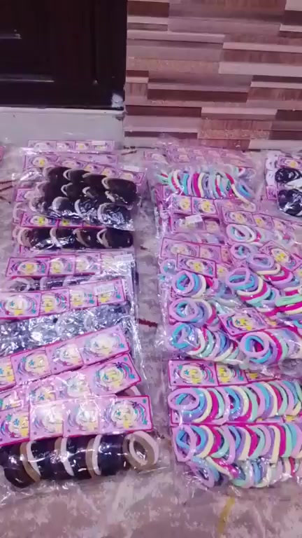 سلام عليكم عرض خاص ملاحظة موجودين بالمحل من ساعة 3اونص لحد ساعة 10باليل للاستفسار الاتصال على الرقم ***********عنوان  تولفرش قريبا من مدرسة جرير مقابل مفروشات الامين
