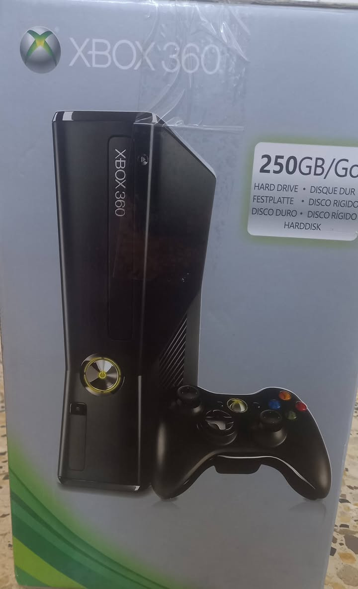 سلام عليكم عندي اكس بوكس 360 وستيرن للبيع شغالات نظافة 100/100 مع هارد 250 G يوجد 93 لعبة
سعرالاكس بوكس360 مع 2 يدات: 150 الف
سعر الستيرن مع 1 يدة: 75
للاستفسار خاص


**إذا كنت صاحب هذا الإعلان وتريد حذفه لأي سبب، رجاءا أرسل رسالة إلى الدعم الفني**