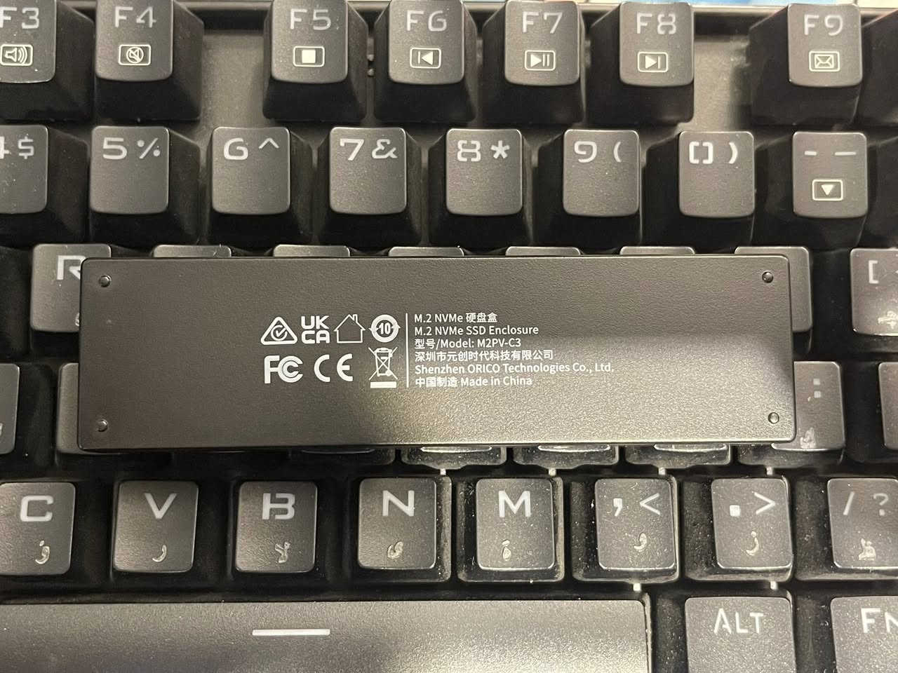 من رخصة الادمنية
هارد M.2
حجم (1TB)
مع راك وكيبل لنقل المعلومات
السعر 60 الف شامل التوصيل


**إذا كنت صاحب هذا الإعلان وتريد حذفه لأي سبب، رجاءا أرسل رسالة إلى الدعم الفني**