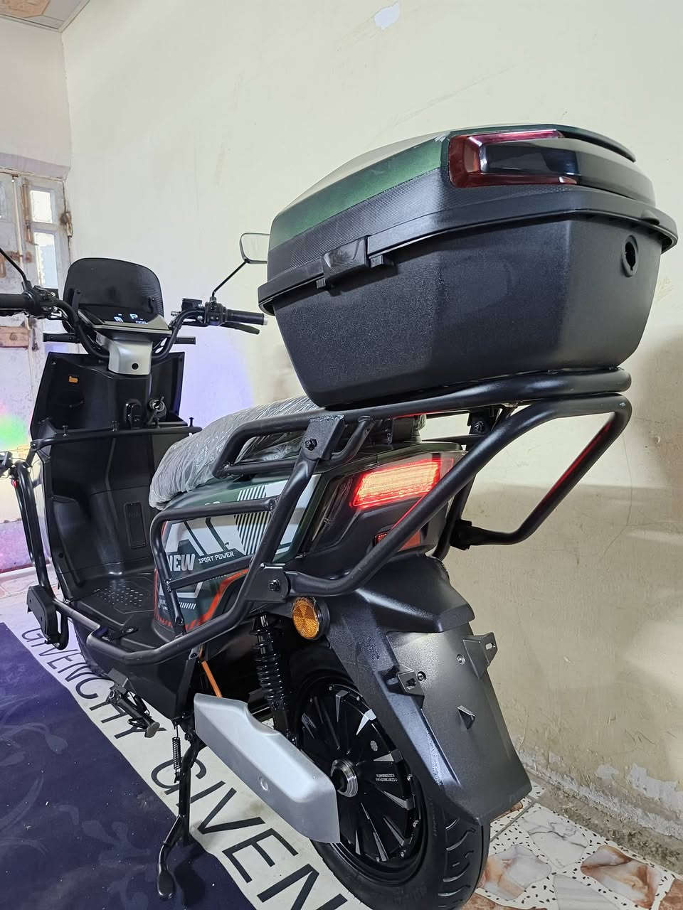 السلام عليكم ورحمة الله وبركاتة...
دراجة الصقر King  جديدة لوك اخت الزيرو موديل 2025استلام 2026

بطارية ليثيوم فوسفات الحديد 30A 72V

ملف 2000W

3تحويلات سرع

السرعة الحقيقية مع الوزن 80

تمشي بلشحنة الوحدة 90كيلو

نظام البكRالرجوع الى الخلف

نظام البارك P

MB3بلوتوث

شاشةTVTديجيتال نظام تحديد الأعطال والاعدادات والتنبيه
 وعرض الاعدادات

تشغيل سويج +بصمة +جهاز الانذار وقفل الامان 

لايت عالي ناصي زنون... سكن لايت نشرات متغيرة ألوان... بلوجكترات زنون ونشرات جانبية... اشاير يمين يسار... سطاب لايت لد بخاري... هورن

تايرات حجم 12العالي

منفذ شحنUsb

شاحن ذكي يدعم الشحن السريع والفصل التلقائي عند امتلاء البطارية بلشحن

بريك امامي خلفي دسك هيدروليك نظام Abs

مساحة تخزين واسعة

السعر ٩٧٥ ألف وبيهة مجال قليل للشراي

العنوان العطيفية قرب جامع براثا

رقمي***********
