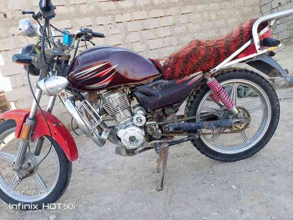 السلام عليكم دراجه للبيع موديل 19 كلك اكفله من السرقه كهربائيات اشاير كلها شغاله محرك ما مفتوح السعر 350 وبيها مجال الرقم  ***********
