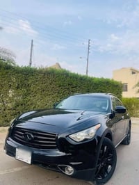 FX35  موديل 2012 وارد امريكي سياره جاهزه من كل شيء عليها صيانة كامله  ...