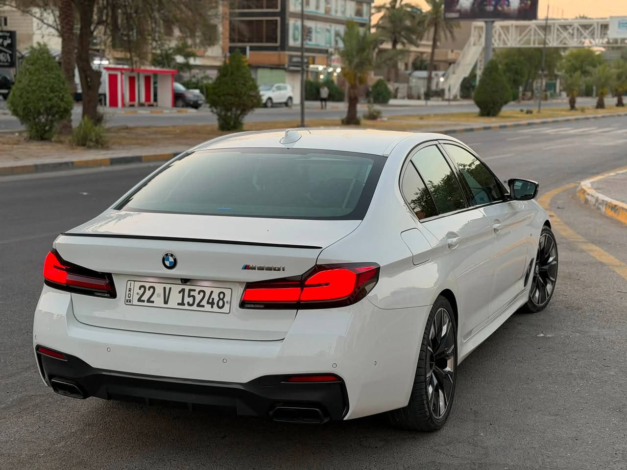 من رخصه الادمن للبيع او مراوس بشي اقل 

السلام عليكم ماشاء الله الحلال 🔥

BMW 550i M 2021 

560 HP 

سلايد 

شاشه كبيره 

ماوس كبير

داتا شو

كيجات دجتل 

كشنات ٧٠٠

كشنات مساج

داخل اناره ١٦ لون

٥ بردات

اوتو بارك

حساس امامي خلفي

جنطه كهرباء

بصمه ابواب 

بصمه تشغيل 

شاحن وايرلس

رادار امامي

رادار خلفي

نقطه عمياء

تحديد مسار

قياده اليه

كشنات تدفئة وتبريد

كشنات كهرباء ٤ وضعيات منفصل

كشنات خزن ميموري

ويل ٢٠ اصلي

ماشيه 60 الف 

وبعد بيها هواي مواصفات معروفه
وارد امريكي حادثها فقط حافه بنيد وحافه جاملغ بدون لا مباوع ولا كلير يعني نص قطعه صبغ بدون ايرباك
***********
