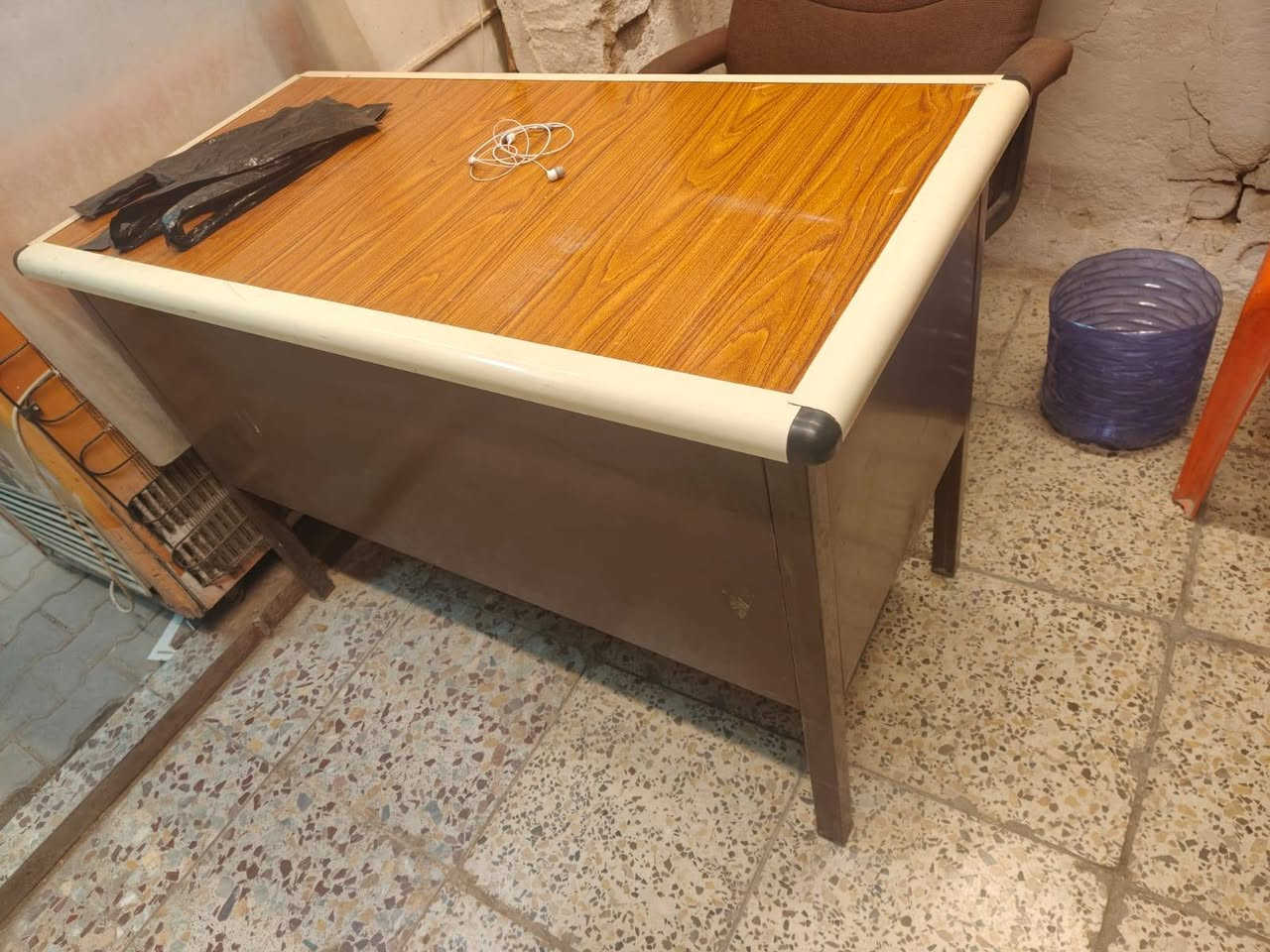 غراض اسواق للبيع
برادات عاموديه ٢ 
مجمده سطحيه ١
سلات جبس عدد ٣
ميز ١
كرسي دوار ١
العنوان بغداد


**إذا كنت صاحب هذا الإعلان وتريد حذفه لأي سبب، رجاءا أرسل رسالة إلى الدعم الفني**