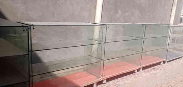 السلام عليكم رفوف وسطي و جداري + عارضة كرزات و فاترينات جام + سلات جبس مكان ديوانية عفج
 للاتصال ***********
***********
