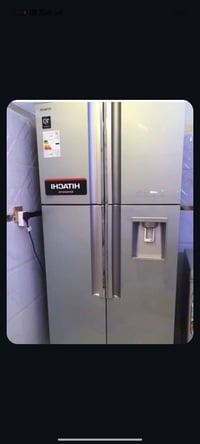 ثلاجه هيتاشي  السعر 750الف الرقم 07707415030