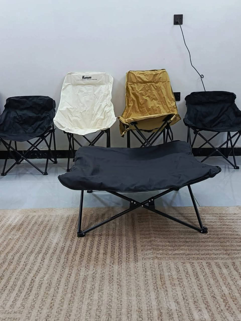 السلام عليكم
يالله اخوان كراسي مال تخييم تسفط 
كلمن وسعره كراسي قويات 
الحجز ***********
