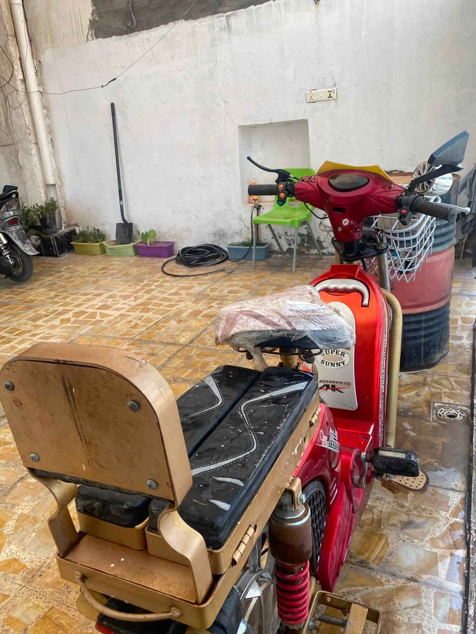 دراجة شحن بدون بطاريات للبيع  ونقصها فقط مجمع البريك مكسور


**إذا كنت صاحب هذا الإعلان وتريد حذفه لأي سبب، رجاءا أرسل رسالة إلى الدعم الفني**