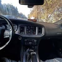 جارجر 2017 اصلها  معلاية 2023  حجم المحرك ٣٦٠٠  تو ويل  فول مواصفات sx...