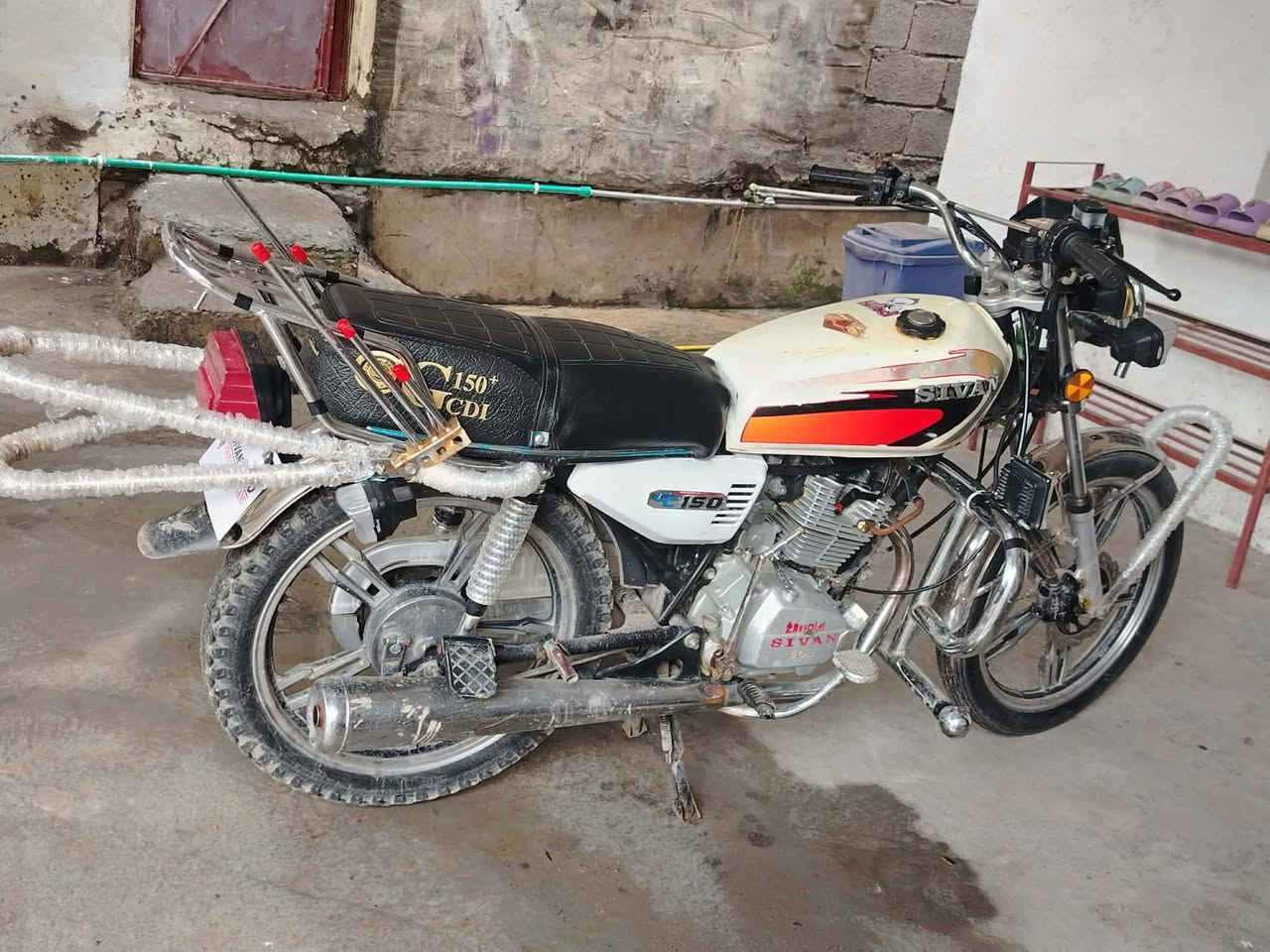 السلام عليكم دراجه سفيان موديل 21 نظيفه ما بيها اي شيء دراجه حلوه بس اوراق ضايعه محرك مفتوح بس دراجه شغاله كل شيء ما كهربائيات كامله دراجه حلوه. سعر 350 بها مجال بسيط بكان ديالى بعقوبه ناحيه العباره.


**إذا كنت صاحب هذا الإعلان وتريد حذفه لأي سبب، رجاءا أرسل رسالة إلى الدعم الفني**