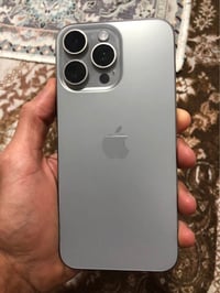 آيفون ١٥ برو ماكس • ٢٥٦ جيجا • بطارية ٨٤٪