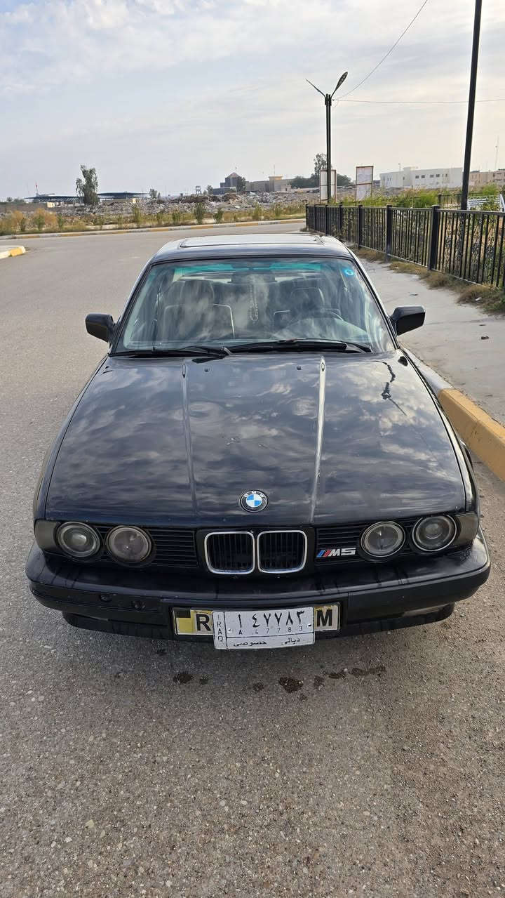 السلام و عليكم
بيع سريع ارخص ٥٢٥ بلعراق تدفئة تبريد جاهزة للاخير كير محرك اكسل جاهزة كير عادي بيهة ملاحظات بسيطة رقم ديالى بسمي السعر ٣٨ورقة و بيهة مجال 
لتفاصيل اكثر على رقمي
***********
