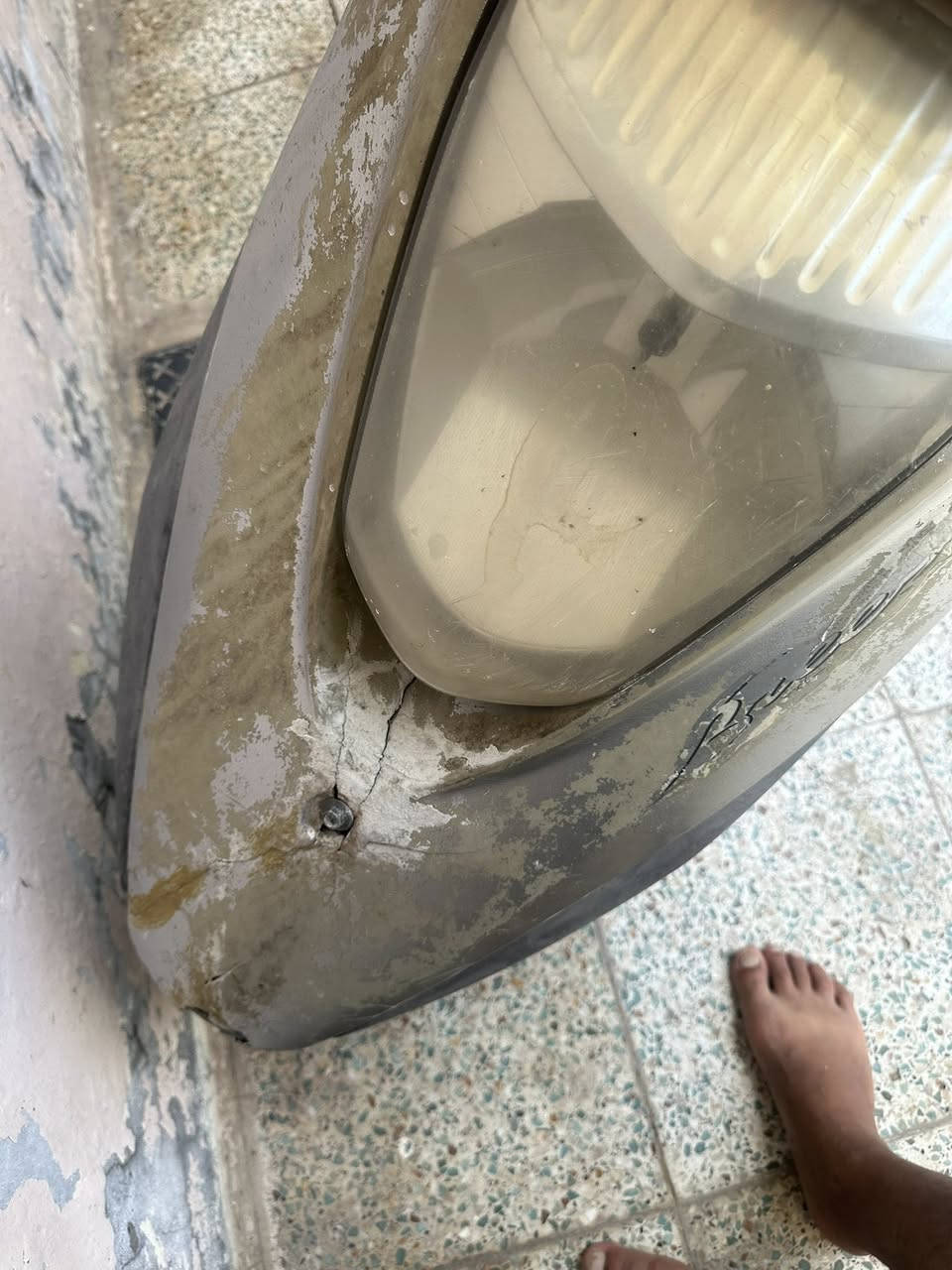 السلام عليكم بريز للبيع
كامله خير من الله مكينه ناعمه 
سلف 
هندر كلها شغاله كهربائيات شغاله
كفرات بلاديه بجم تعبان
بغداد الشعب قرب سيطره الشعب القديمه 
السعر ٤٥٠ بيها مجال قليل حك الجيه 
بيع أو مراوس 
متواجد خاص 
***********
