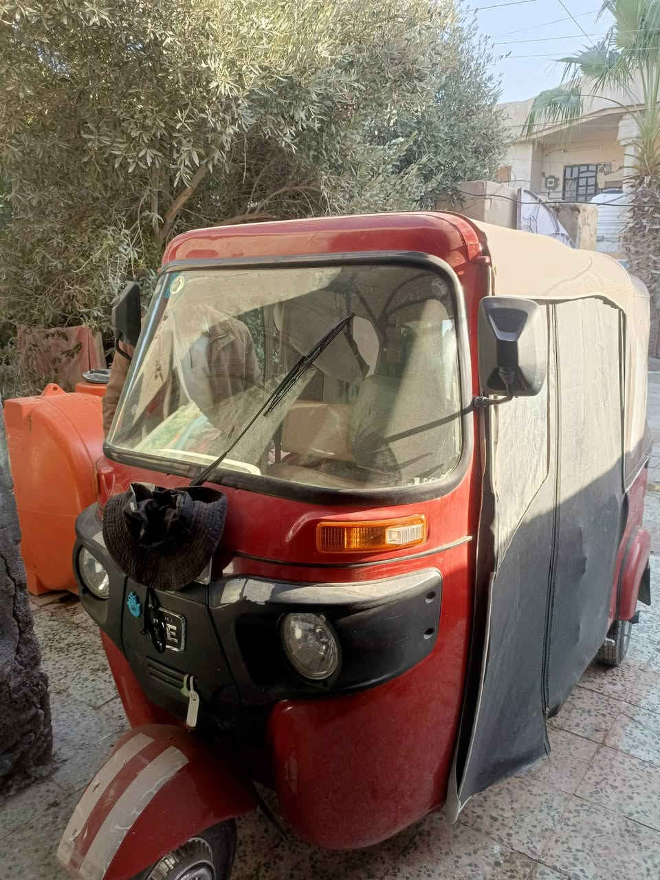 تكتك 2022نازله بل 2023رقم وسنويه. جاهزه. السعر 9,ونص وبيهه مجال.  الرقم. *********** العنوان المحموديه.
