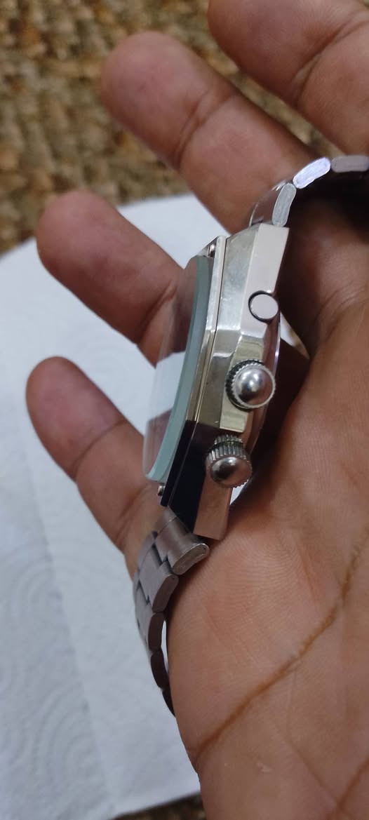 أورينت ياباني أوتوماتيك قديم
قطر 40 ملم
رنگ دوار داخلي 
دي ديت 
الساعة مضبوطة
متوفرة بلونين ( نيلي .أسود)

السعر. 65 الف 
متوفر توصيل


**إذا كنت صاحب هذا الإعلان وتريد حذفه لأي سبب، رجاءا أرسل رسالة إلى الدعم الفني**