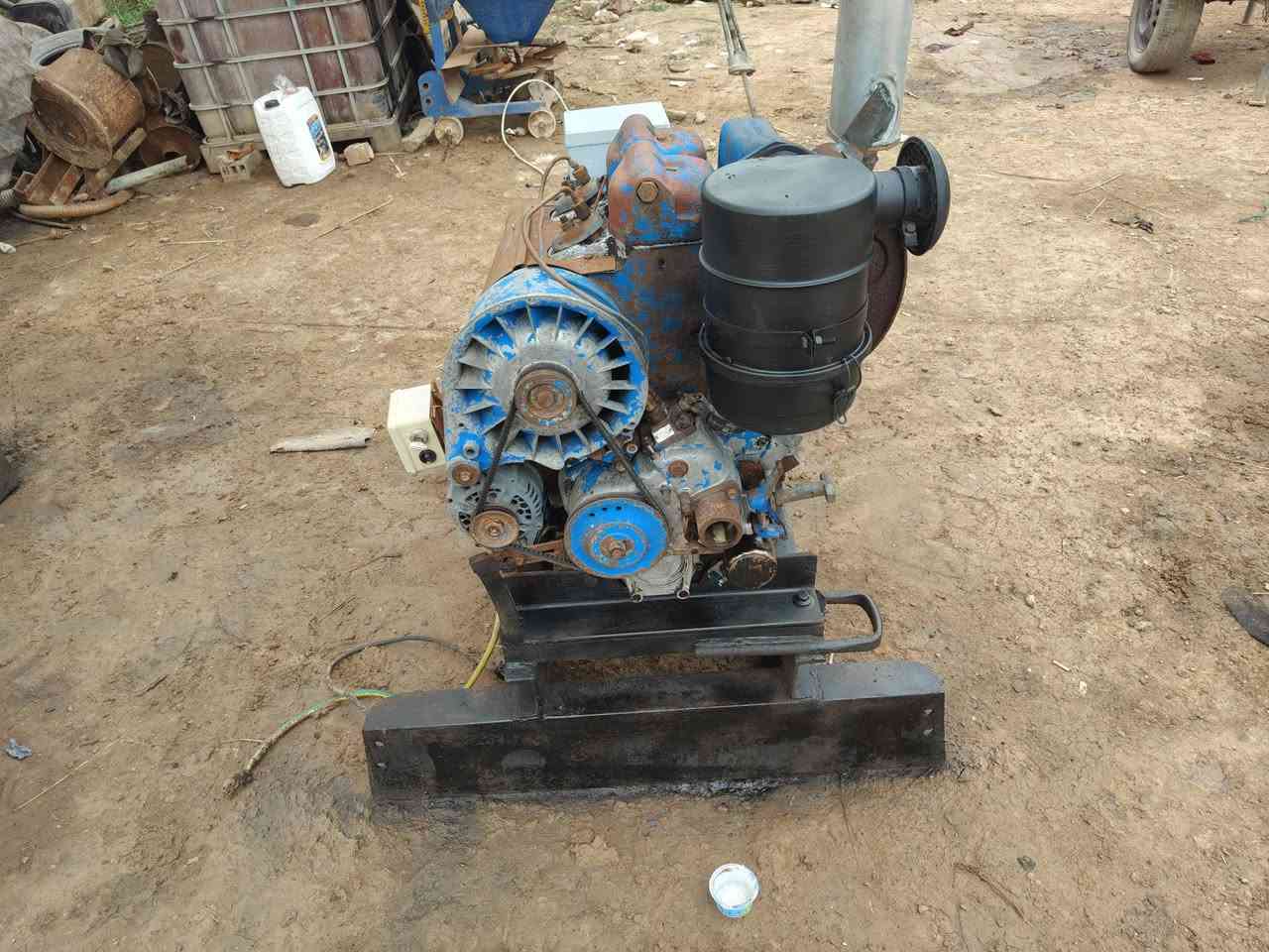 للبيع مولد دويز الماني ابو الصاروخ توليد 15 كيفي شغال لا صرف ولا بخار السعر 12 للاتصال ***********
