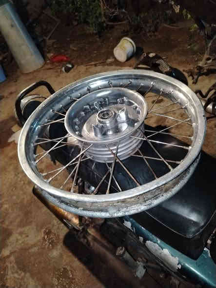 ويل ١٨ خلفي ألماني نظيف بربرن حصر عدل لبيع توصيل موجود *********** بيه واتساب
