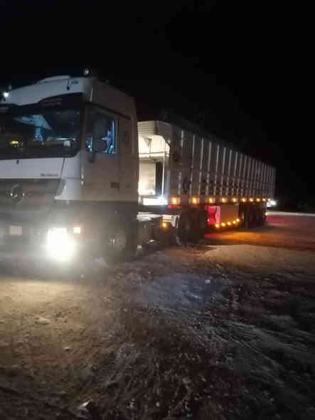 اربع محاور

ابيع فصخ اوربط

اوبدون فصخ اوربط

 اجناب ارتفاع 185سم

طولها 13،60

جتف 7 

لعابه 65 

شاصي 16

دناكير 14 صيني ابو الحاسبه

تخم تايرات

هواء فول 1/1

كهرباء فول 1/1

بنزات جديد

سعرها 210  $

اوبيها مجال بسيط

العنوان 

ديالى / كنعان

الاستفسار 

☎️***********

☎️***********
