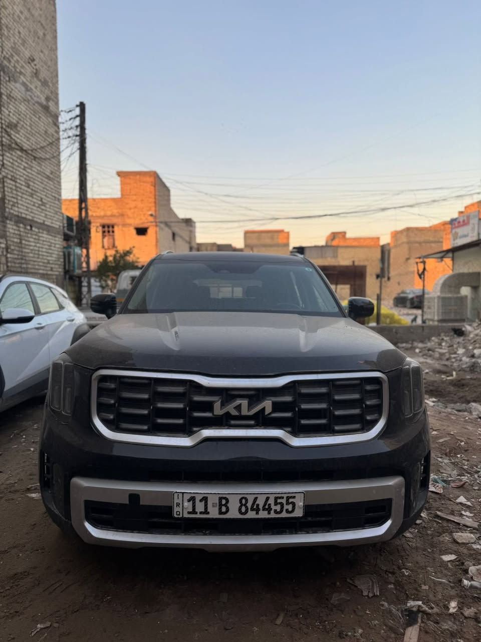 كيا تيلورايد 2024 حادث بنيد وجاملغ ومبدل اصلي نفس لون فقط بنيد ضربته كلير وجوانب صبغ بسبب خدوش فئه S مواصفات معروفه رقم مميز 84455 سعر 278$
رقم هـ*********** موقعي بغداد بلديات
