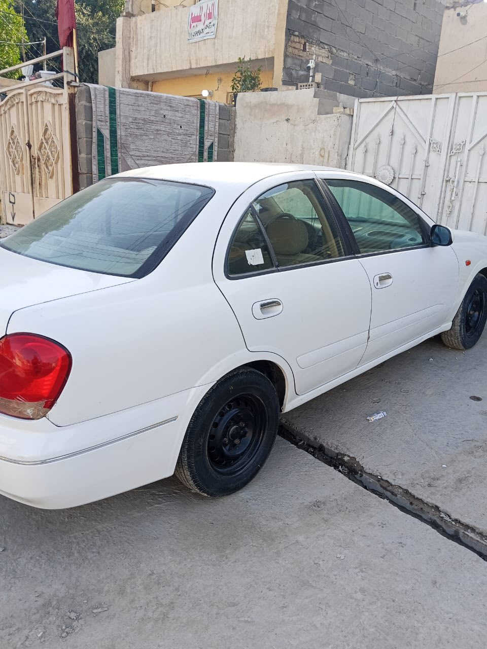 السلام عليكم سياره سني ٢٠٠٩. ياباني.     سياره. جاهزه. تبريد كير ومكينه. سياره. ابسمي مكاني بغداد المشتل. السياره. بيهً فقط. جاملغ الأيمن. امبدل. اثر طخه.  والبنيد. مصبوغ.   سياره. مابيه. أي داخل. لاستفسار. ***********.    عارضه   90  وبيه  مجال
