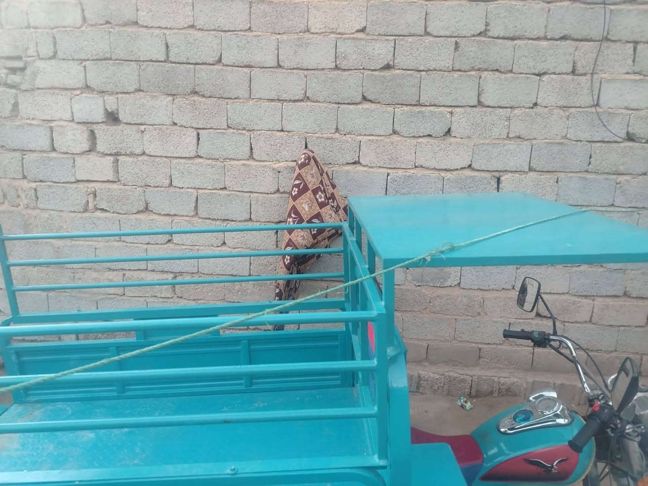 محجر ستوته للبيع بعده بالجيس تفصال مفصلينه ومصبوغ صبغ حراري محجر نضيف بمعنى الكلمه سعره ٢٠٠ ألف وبيه مجال مكاني كربلاء الحسينيه  إني مكلف بالنشر هذآ صاحب المحجر  ***********
