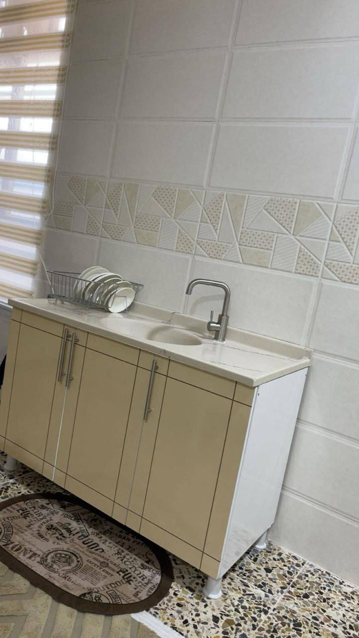 من بيت الزبون 
قياس المترين كاونتر وملحق والسنك متر وعشرين مرمر 
خشب تركي mdf 
السعر 280 الف


**إذا كنت صاحب هذا الإعلان وتريد حذفه لأي سبب، رجاءا أرسل رسالة إلى الدعم الفني**